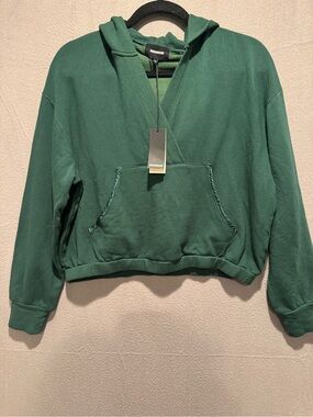 Monrow Forest Green V-Neck Hooded Pullover